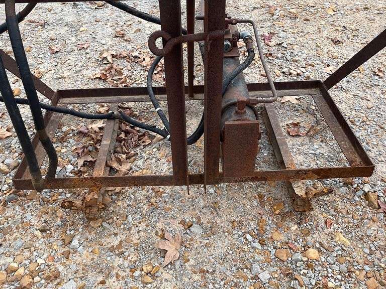 3 pt. Hitch Hydraulic Log Splitter Witcher Farms