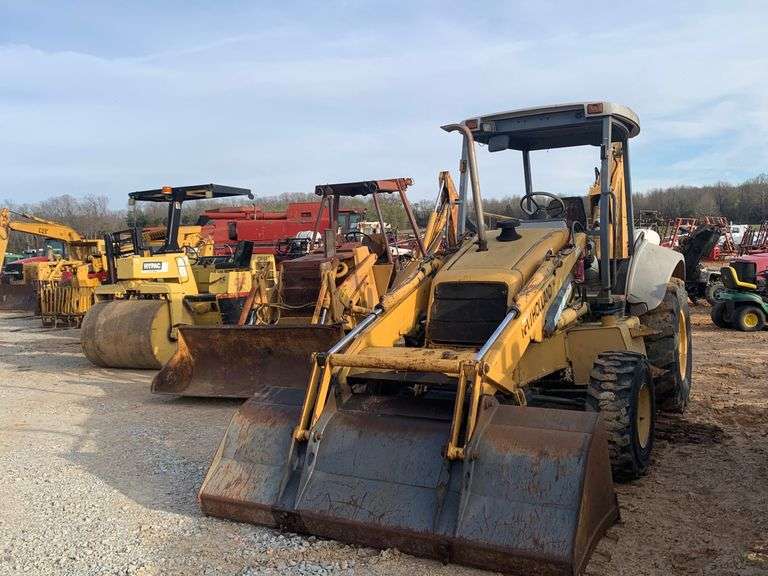 New Holland Ford 555E Backhoe Loader Witcher Farms