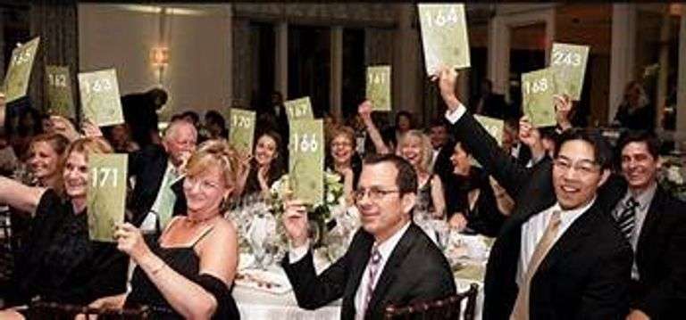 BENEFIT & FUNDRAISING