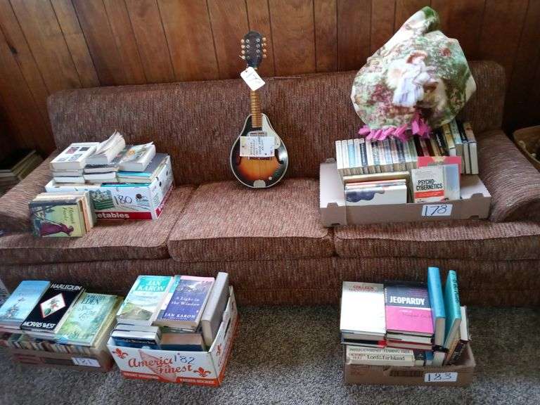 Couch and chair Wolfe Auction & Realty, LLC