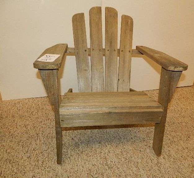 Wooden Chair Wolfe Auction & Realty, LLC