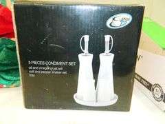 2 Insulated Water Bottles, Towel, salt & Pepper Set