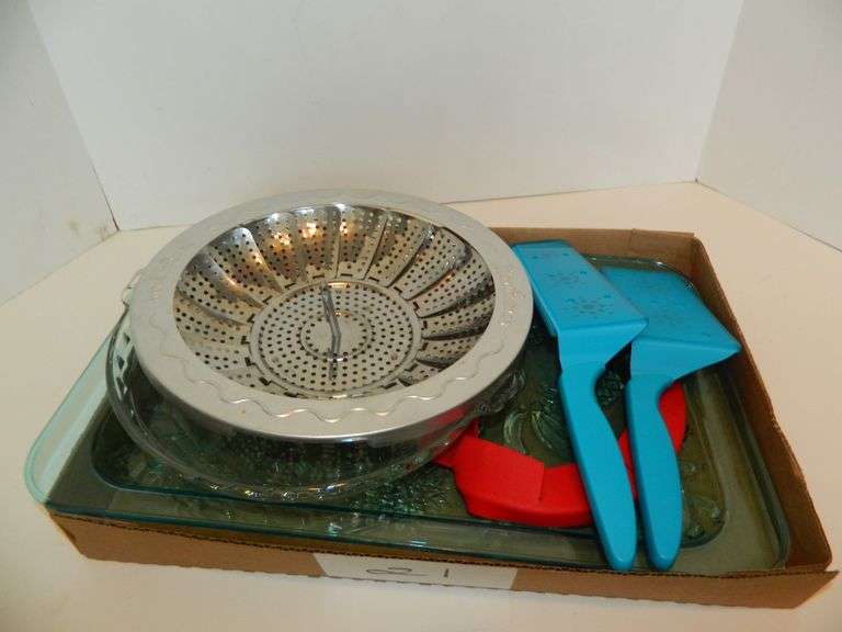 Pie Plate, Decorative Servers & More Wolfe Auction & Realty, LLC