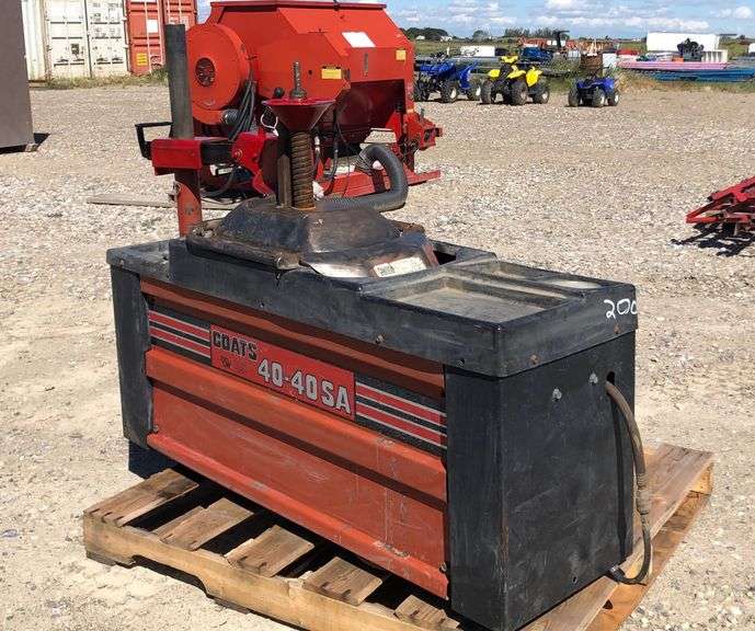 COATS 4040SA TIRE MACHINE, WORKS Wild Rose Auction Services