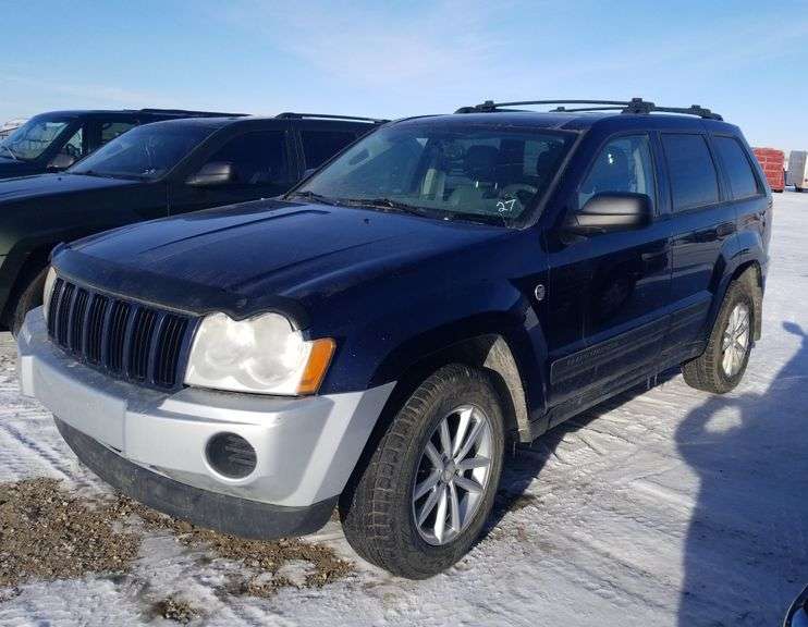 2005 JEEP GRAND CHEROKEE LAREDO Wild Rose Auction Services