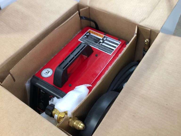 LINCOLN ELECTIRC MIG WELDER, WIRE FEEDER, FLUX CORED WELDING Wild