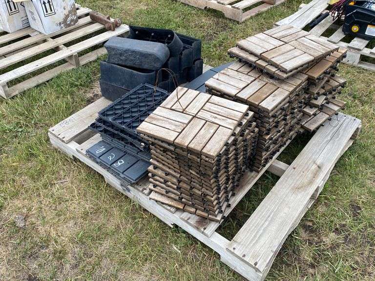 1' X 1' SNAP TOGETHER FLOORING WOOD (48 ITEMS), 1'X1' SNAP TOGETHER