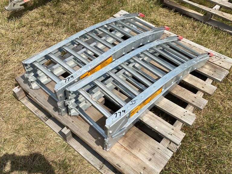 (2) ALUMINIUM ATV RAMPS MADE BY PRIME, 700LBS CAP, Approx. 1'X6' - Wild ...