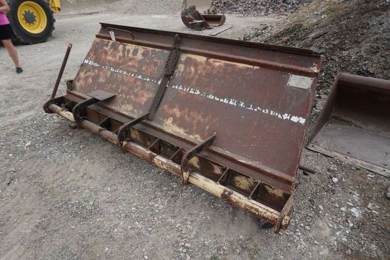 Chip box for dump truck World Wide Auction Inc