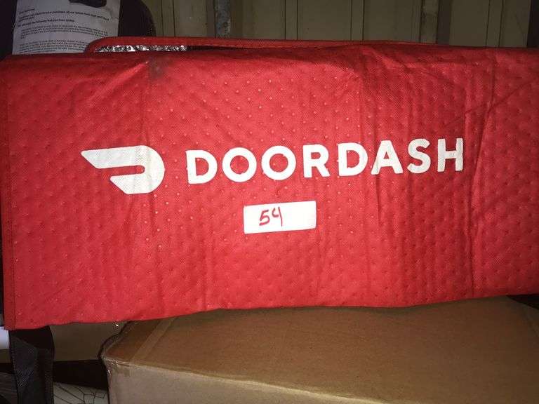 DoorDash bag World Wide Auction Inc