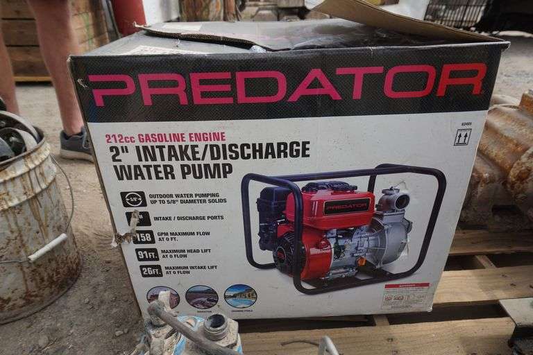 Predator water pump in new box World Wide Auction Inc