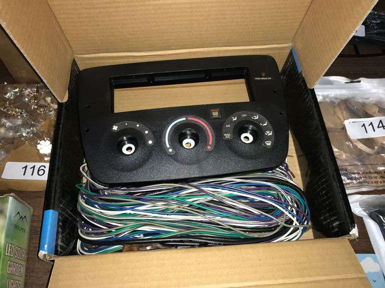 Mercury radio dash kit World Wide Auction Inc
