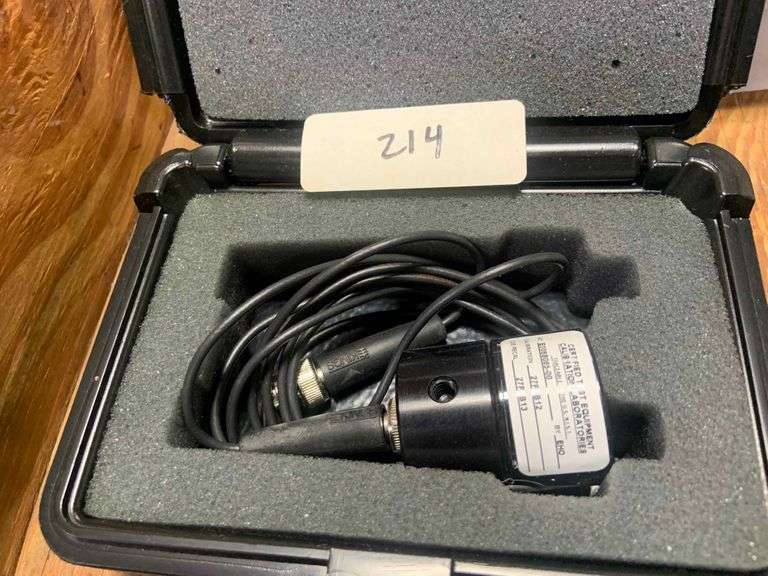 UDT INSTRUMENTS MODEL 211 Photometric sensor World Wide Auction Inc