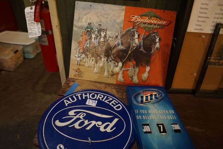 Assorted wall signs World Wide Auction Inc