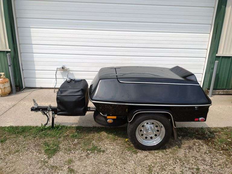 HarleyDavidson motorcycle trailer W. Yoder Auction
