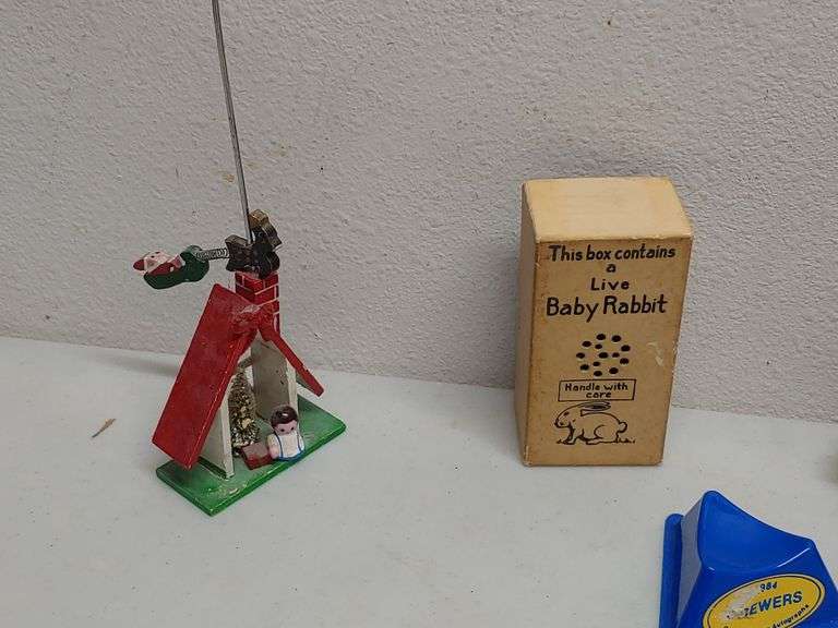 Miscellaneous Collectibles and toys W. Yoder Auction