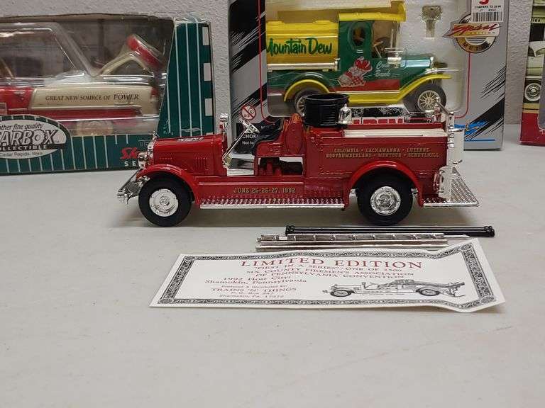 Diecast Banks 1 ERTL W. Yoder Auction