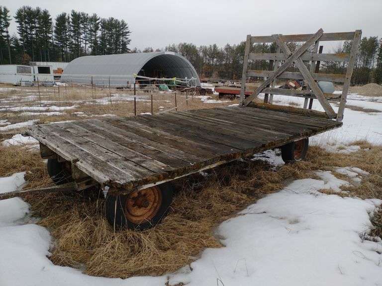 Hay Wagon w/ John Deere Running Gear W. Yoder Auction
