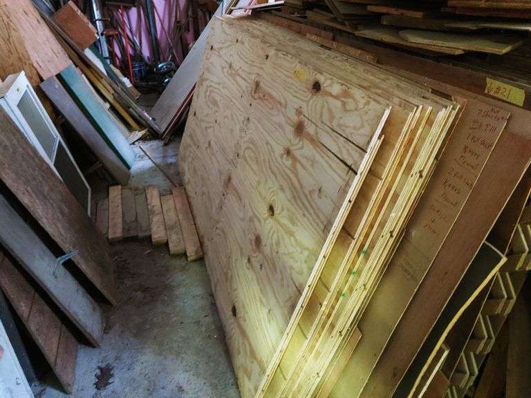 Plywood And T111 W. Yoder Auction