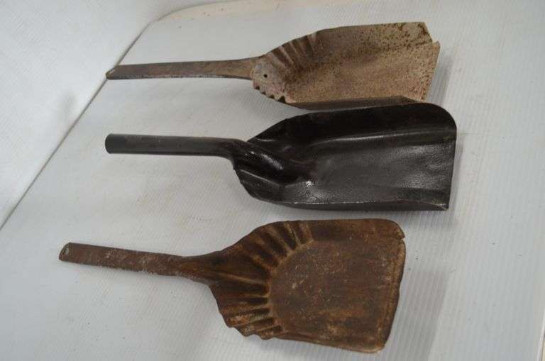 3 Coal Scuttle Scoops Yorkton Auction Centre