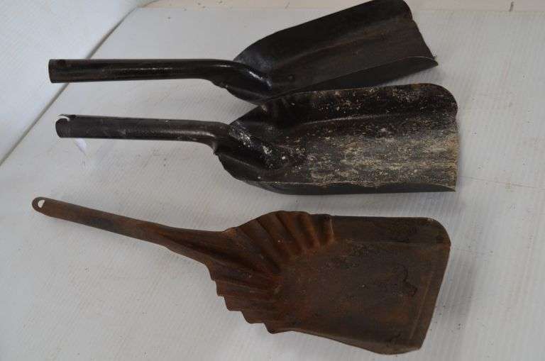 3 Coal Scuttle Scoops Yorkton Auction Centre