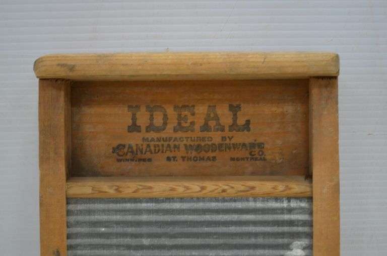 Ideal Canadian Woodware Washboard Yorkton Auction Centre