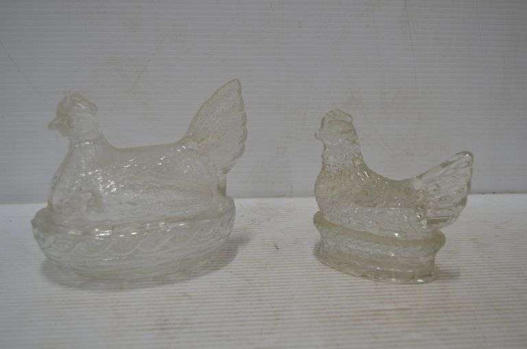 Nesting Hen Candy Dish / Hen Decoration Yorkton Auction Centre