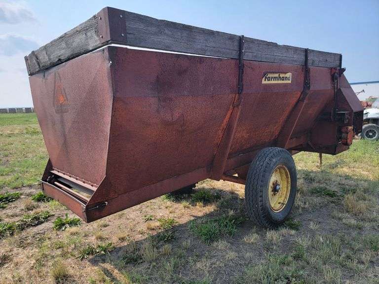 Farmhand Silage Feed Wagon Yorkton Auction Centre