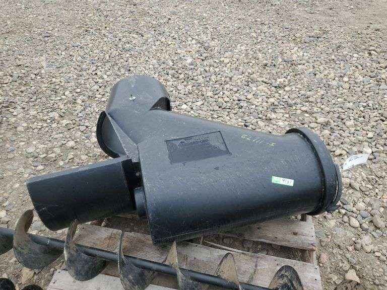 Calmar Auger Spout for Combine Yorkton Auction Centre