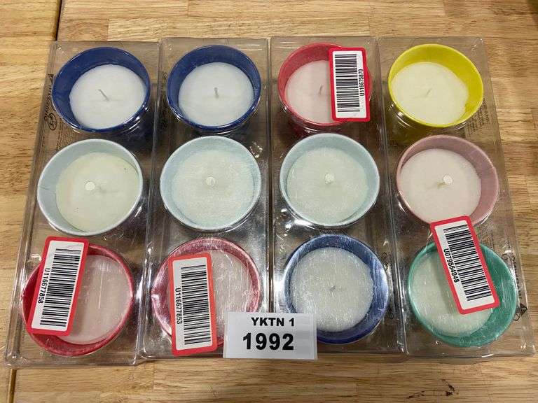 (12) CITRONELLA SCENTED CANDLES 12 OZ Yorkton Auction Centre
