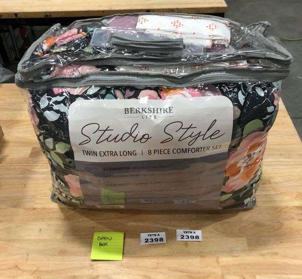 BERKSHIRE LIFE STUDIO STYLE TWIN 8PC COMFORTER SET Yorkton Auction Centre