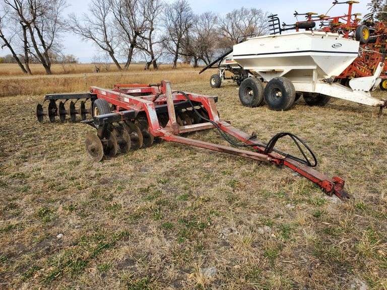 210 KELLOBILT DISC Yorkton Auction Centre