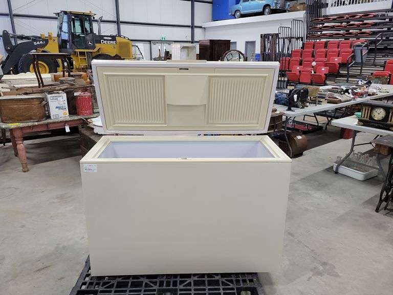 Deep Freeze (Updated See Description) Yorkton Auction Centre