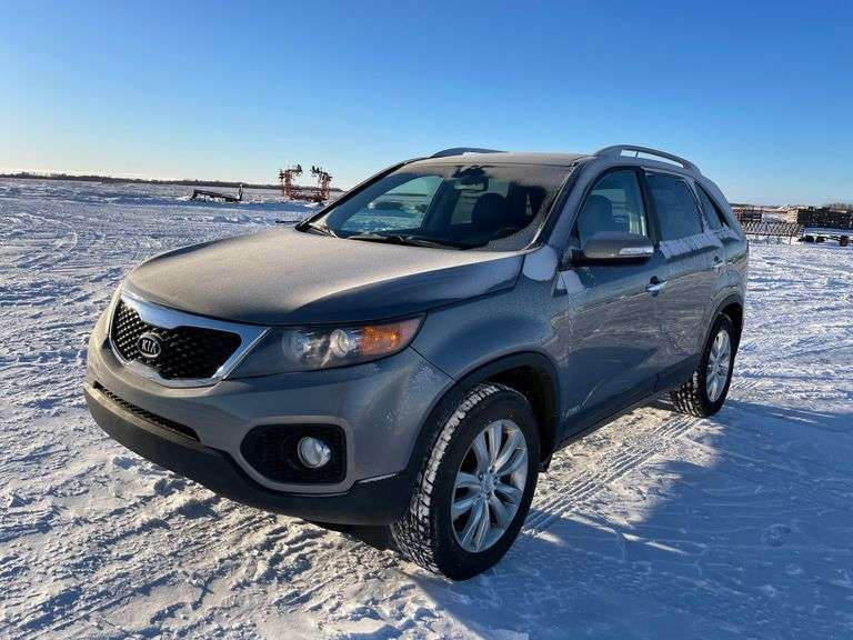 2011 KIA Sorento V6 AWD 5XYKUDA27BG160054 Yorkton Auction Centre