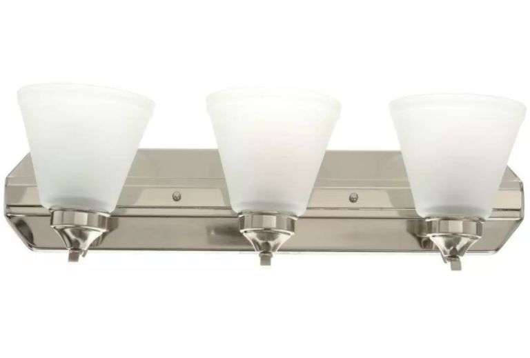 HAMPTON BAY TAVISH 3 LIGHT BRUSHED NICKEL CLASSIC BATHROOM VANITY LIGHT
