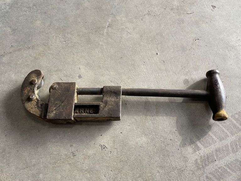 Pipe Cutter Yorkton Auction Centre