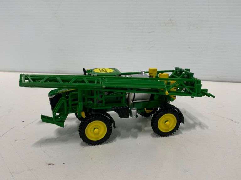 John Deere R4038 Sprayer Yorkton Auction Centre