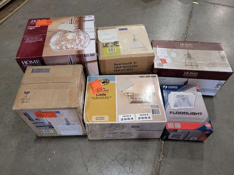 (6) LIGHTING FIXTURES AND FLOOD LIGHT Yorkton Auction Centre