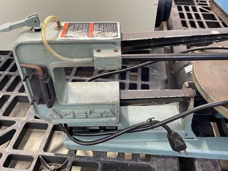 16" Delta Scroll Saw Yorkton Auction Centre
