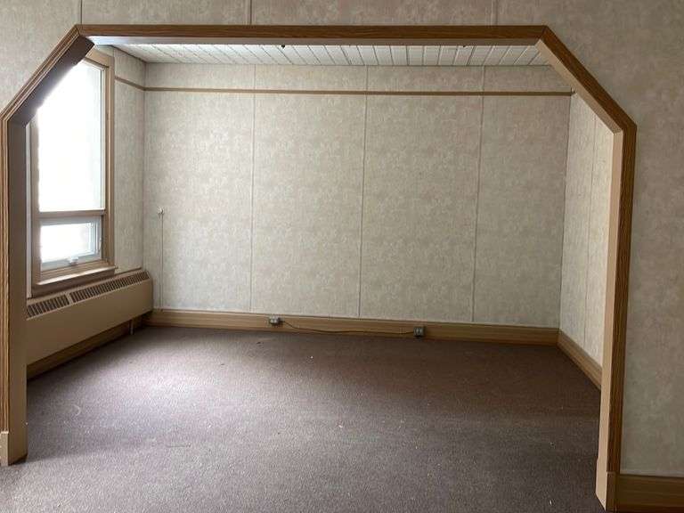 Entire Room Carpet / Trim / Wall Panel / Drop Ceiling Yorkton