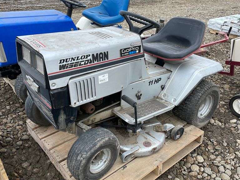 Craftsman 11 HP Lawn Mower Yorkton Auction Centre