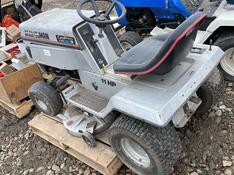 Craftsman 11 HP Lawn Mower Yorkton Auction Centre