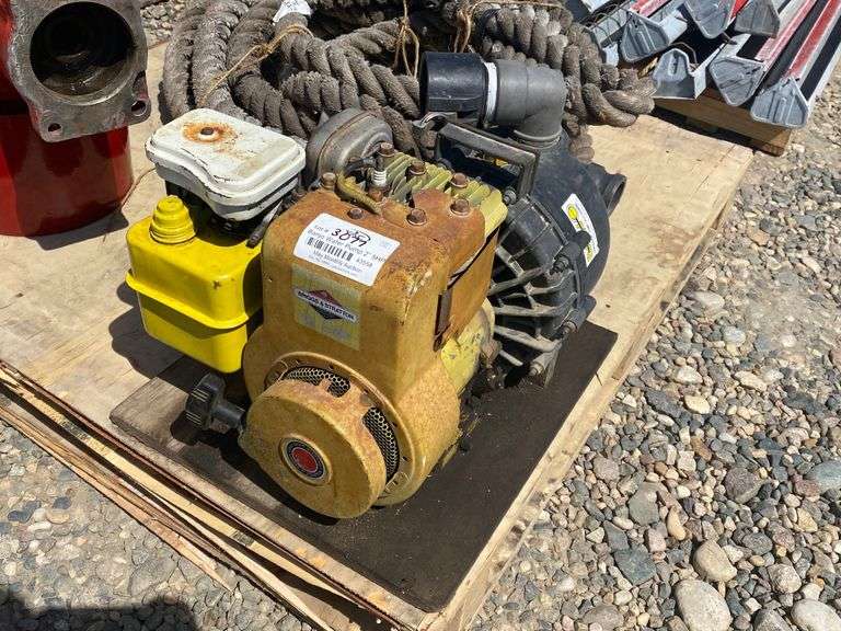 Banjo Water Pump 2" 5HP Yorkton Auction Centre