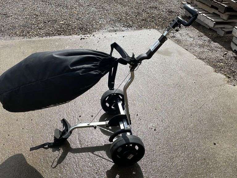Golf bag carrier Yorkton Auction Centre
