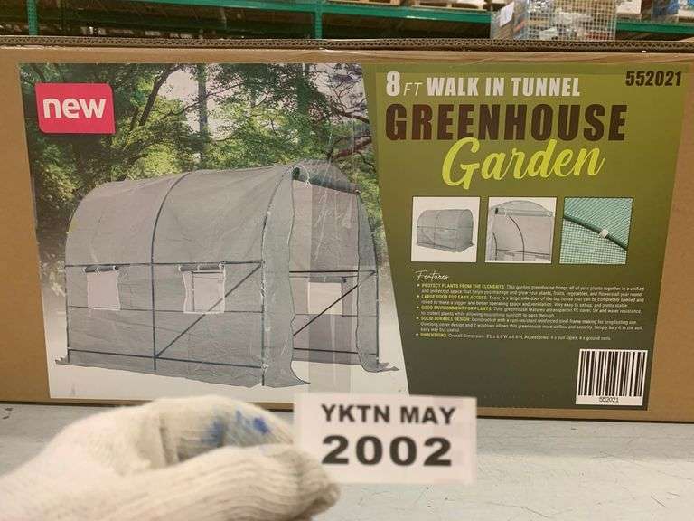 8 FT WALK IN TUNNEL GREENHOUSE GARDEN Yorkton Auction Centre