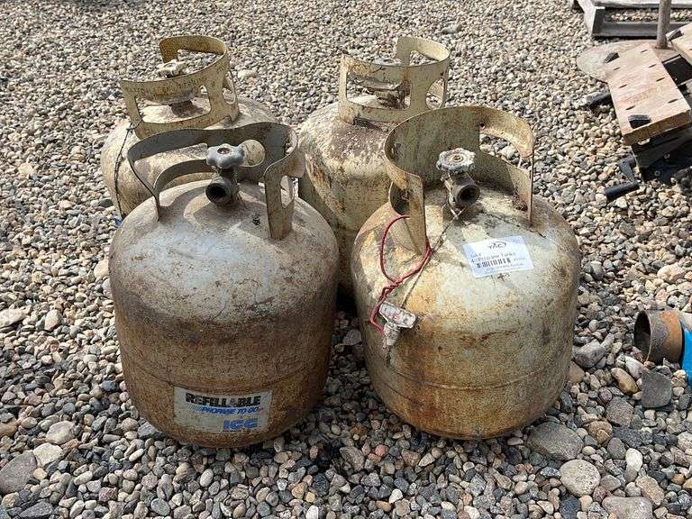 4 Propane Tanks Yorkton Auction Centre