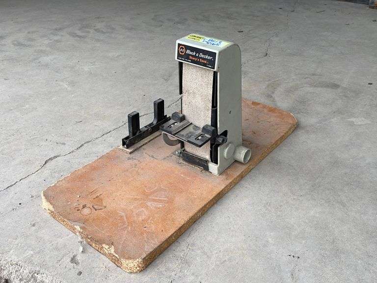 Black & Decker Belt Sander Yorkton Auction Centre