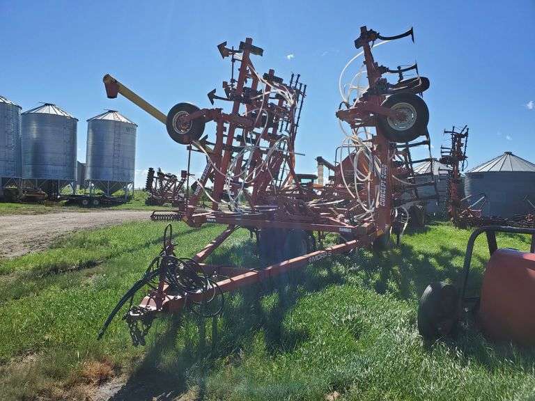 Morris Concept 2000 Air Seeder Yorkton, Sask Yorkton Auction Centre