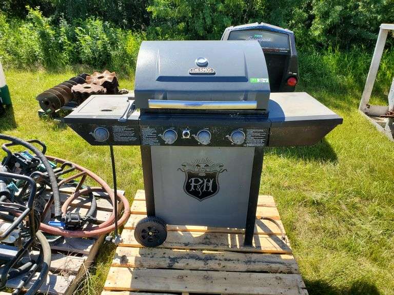 Propane BBQ Yorkton Auction Centre