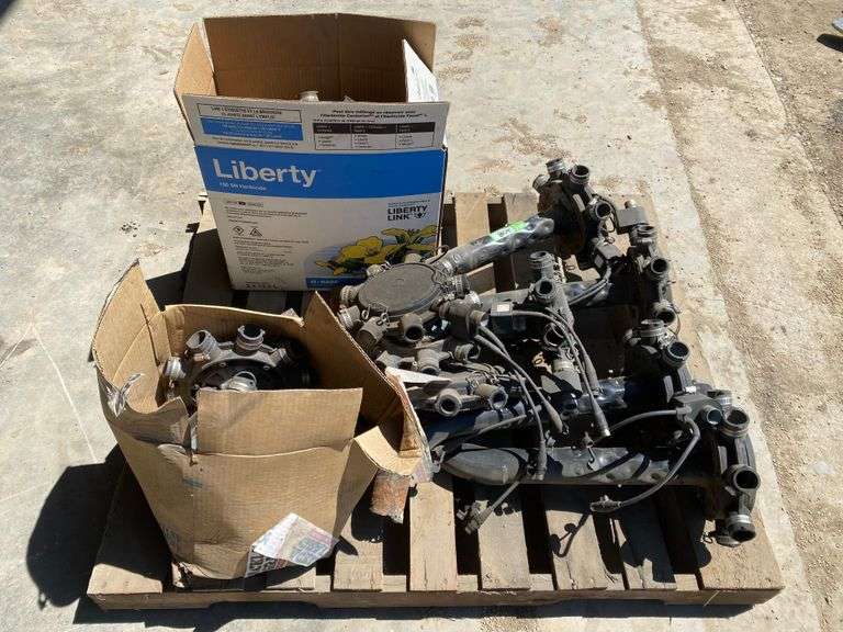Assorted Air seeder manifolds Yorkton Auction Centre